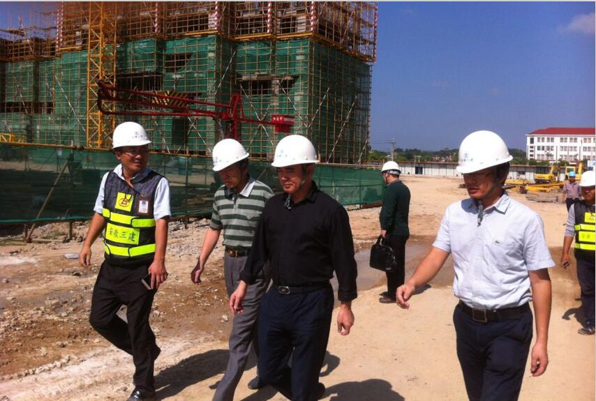 安徽三建公司董事长左登宏赴厦门公司在建项目考察调研
